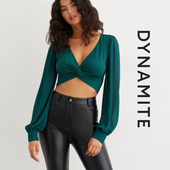 Dynamite Tops - Dynamite Katie Sculpt Twist Front Crop Top Green Size M